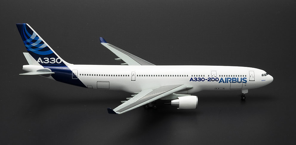 Airbus A330-200, 2011 livery, 1:400, Dragon Wings 