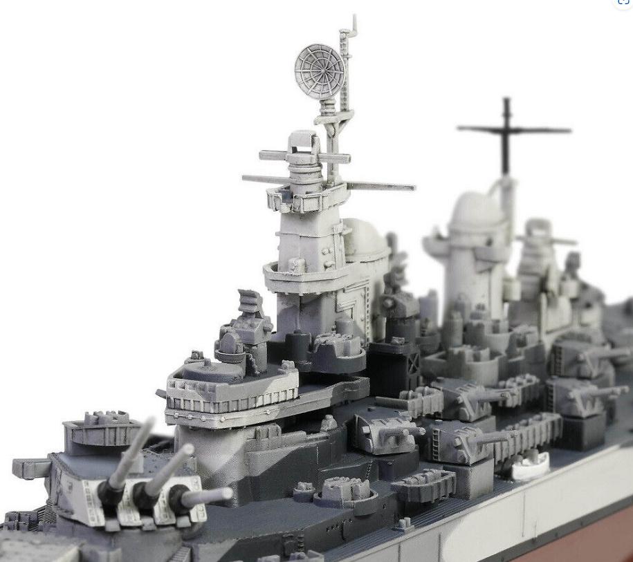 Aircraft Carrier ISS Missouri (BB-63), Iowa Class, 1944, 1:700, Forces of Valor 