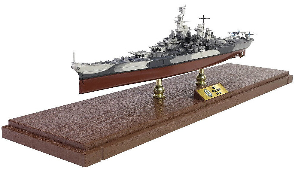 Aircraft Carrier ISS Missouri (BB-63), Iowa Class, 1944, 1:700, Forces of Valor 