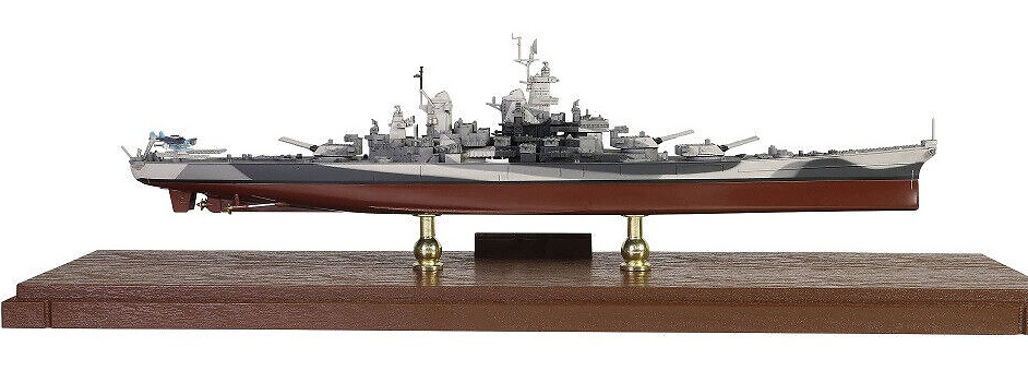 Aircraft Carrier ISS Missouri (BB-63), Iowa Class, 1944, 1:700, Forces of Valor 