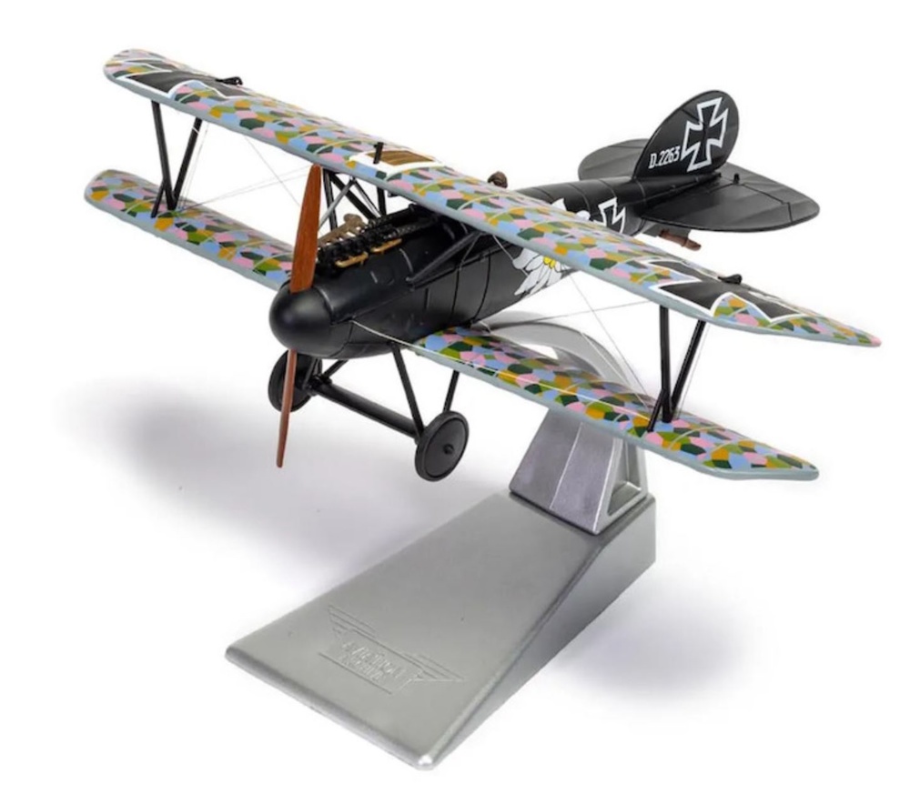 Albatros D.V 2263/17 Otto Kissemberth, Jasta 23b, late 1917, Stow Maries WWI Aerodrome, Essex, 1:48, Corgi 