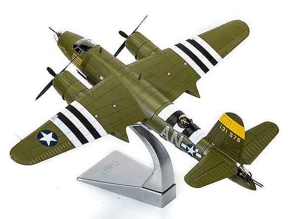 B-26B, Marauder Dinah Might, David Dewhurst, Normandy, France, D-Day, 1944, 1:72, Corgi 