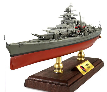 tirpitz-acorazado-forcesofvalor-861005A-Kriegsmarine-diecast-kit 