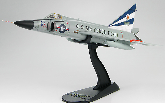 F-102A Delta Dagger 56-1111, 525th FIS, RAF Wethersfield, England, June 1961, 1:72, Hobby Master 