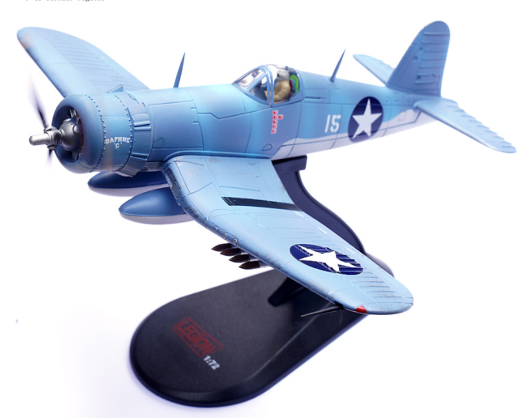 F4U Corsair, USMC VMF-213 Hell Hawks, Daphne C, James Cupp, 1943, 1:72, Legion 