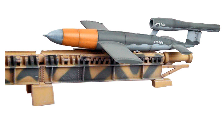 Fieseler V-1 Doodlebug missile with launching ramp, Germany, 1945, 1:72, Modelcollect 