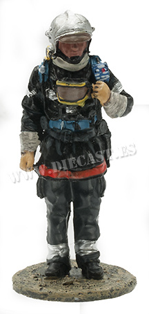 Fireman with flame-retardant suit, France, 2005, 1:30, Del Prado 