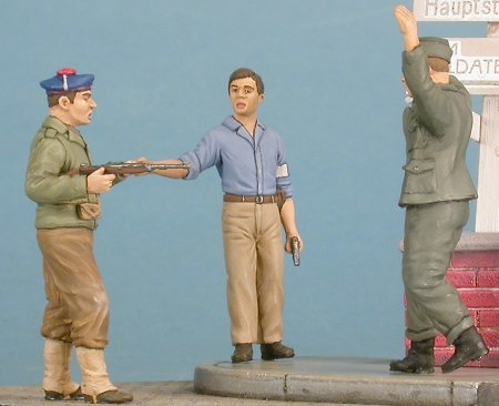 French soldier, partisan and German prisoner, Liberation of Paris, 1944, 1:48, Gasoline 