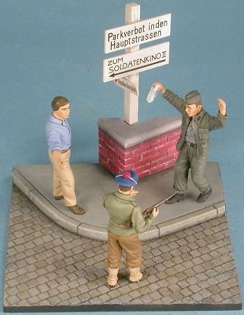 French soldier, partisan and German prisoner, Liberation of Paris, 1944, 1:48, Gasoline 