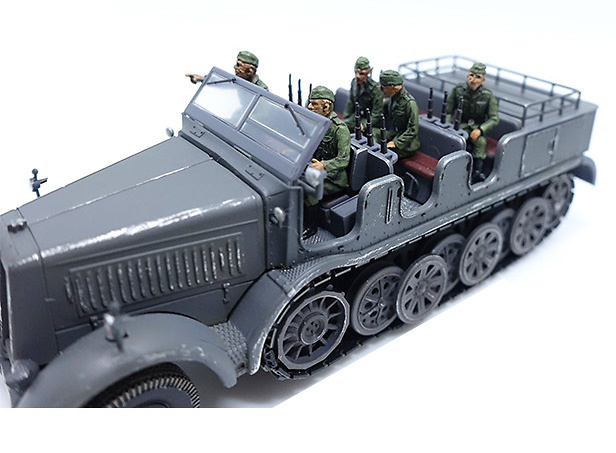 German soldiers seated, WWII, Set B, 1:72, PMA 