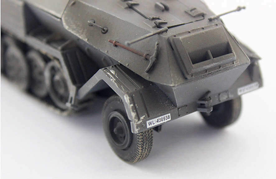 Half-track Sd.Kfz.8 DB10 Gepanzerte 12T, 1:72, PMA 