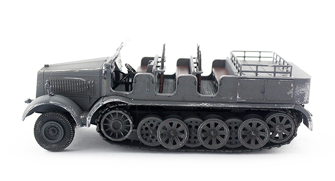 Halftruck Sd.Kfz.8 Schwerer Zugkraftwagen 12T, 1:72, PMA 