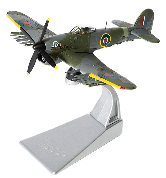 Hawker Typhoon IB MN935 JB II, W CMDR J R Baldwin, 146 Wing RAF, June 1944 1:72, Corgi 