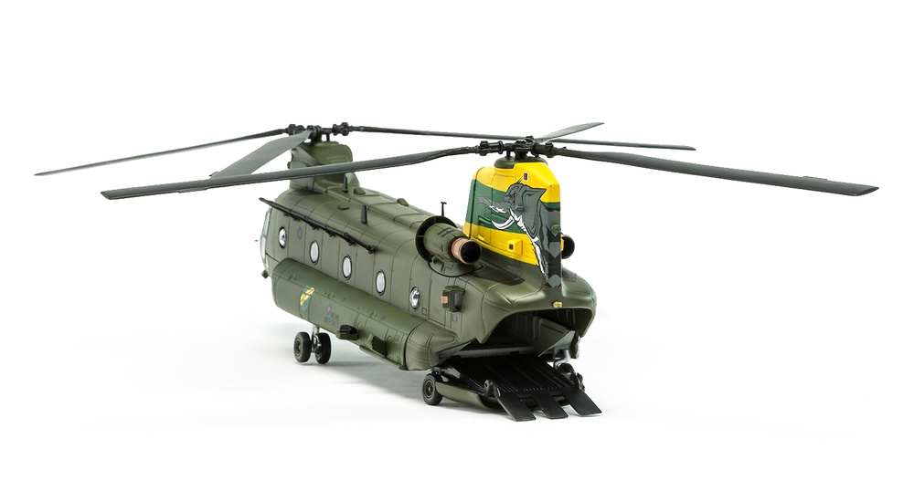 Helicopter Boeing Chinook HC.4 ZA683 RAF No.27 Squadron, Special Centenary Scheme, 100 Years of the RAF, 1:72, Corgi 