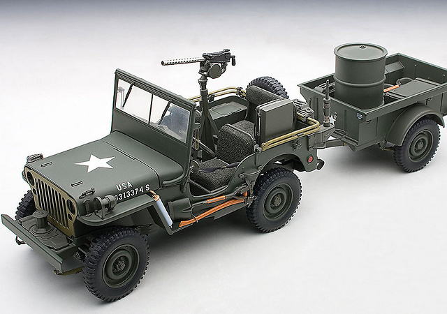 Jeep Willys con remolque, 1945, 1:18, Autoart 