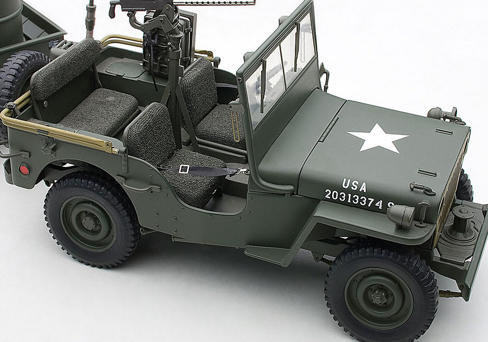 Jeep Willys con remolque, 1945, 1:18, Autoart 