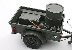 Jeep Willys con remolque, 1945, 1:18, Autoart 