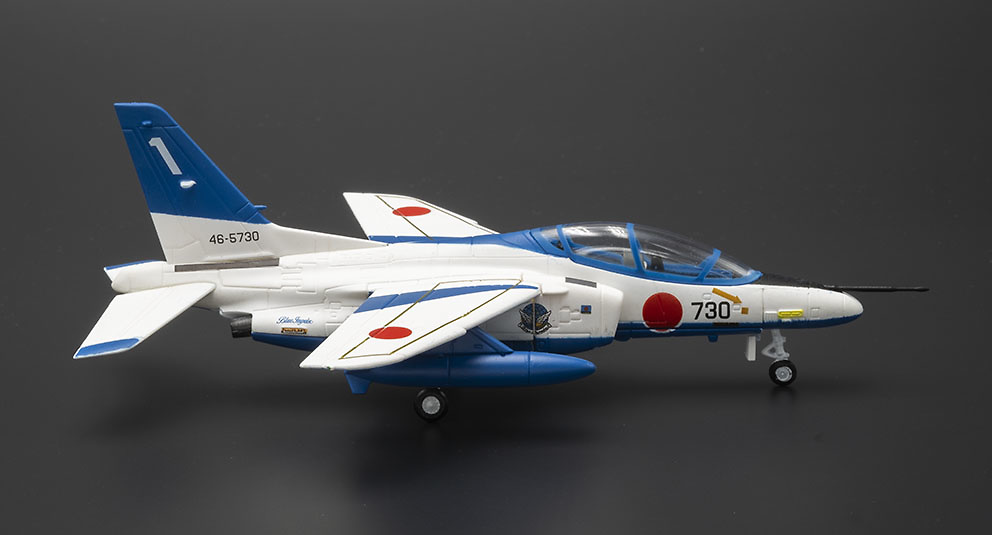 Kawasaki T-4 