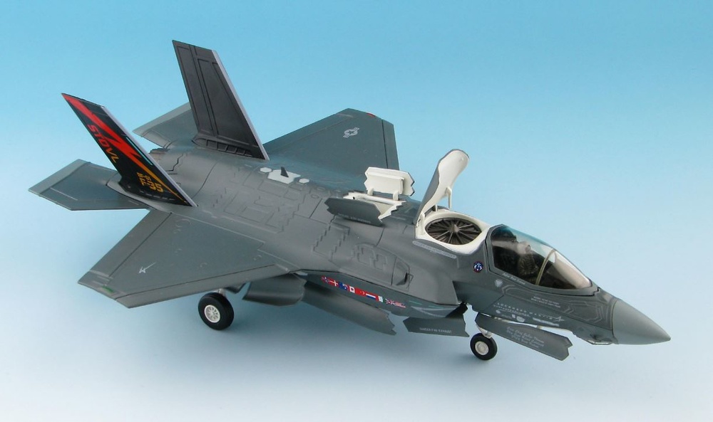 Lockheed Martin F-35B (STOVL) BF-01, USMC, 2010s, 1:72, Hobby Master 