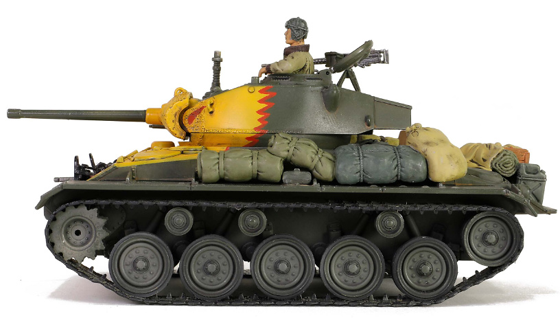 M24 Chaffee, USA, Han River, South Korea, 1950, 1:32, Forces of Valor 