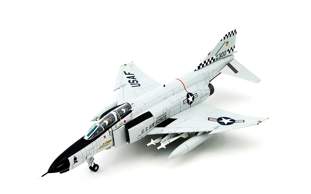 McDonnell Douglas F-4E Phantom II 66-0300, 57th FIS, Iceland, 1970s, 1:72, Hobby Master 