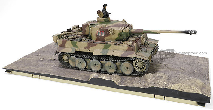 Sd.Kfz.181 PzKpfw VI Tiger Ausf. E heavy tank Tiger I (Early production), 1:32, Forces of Valor 