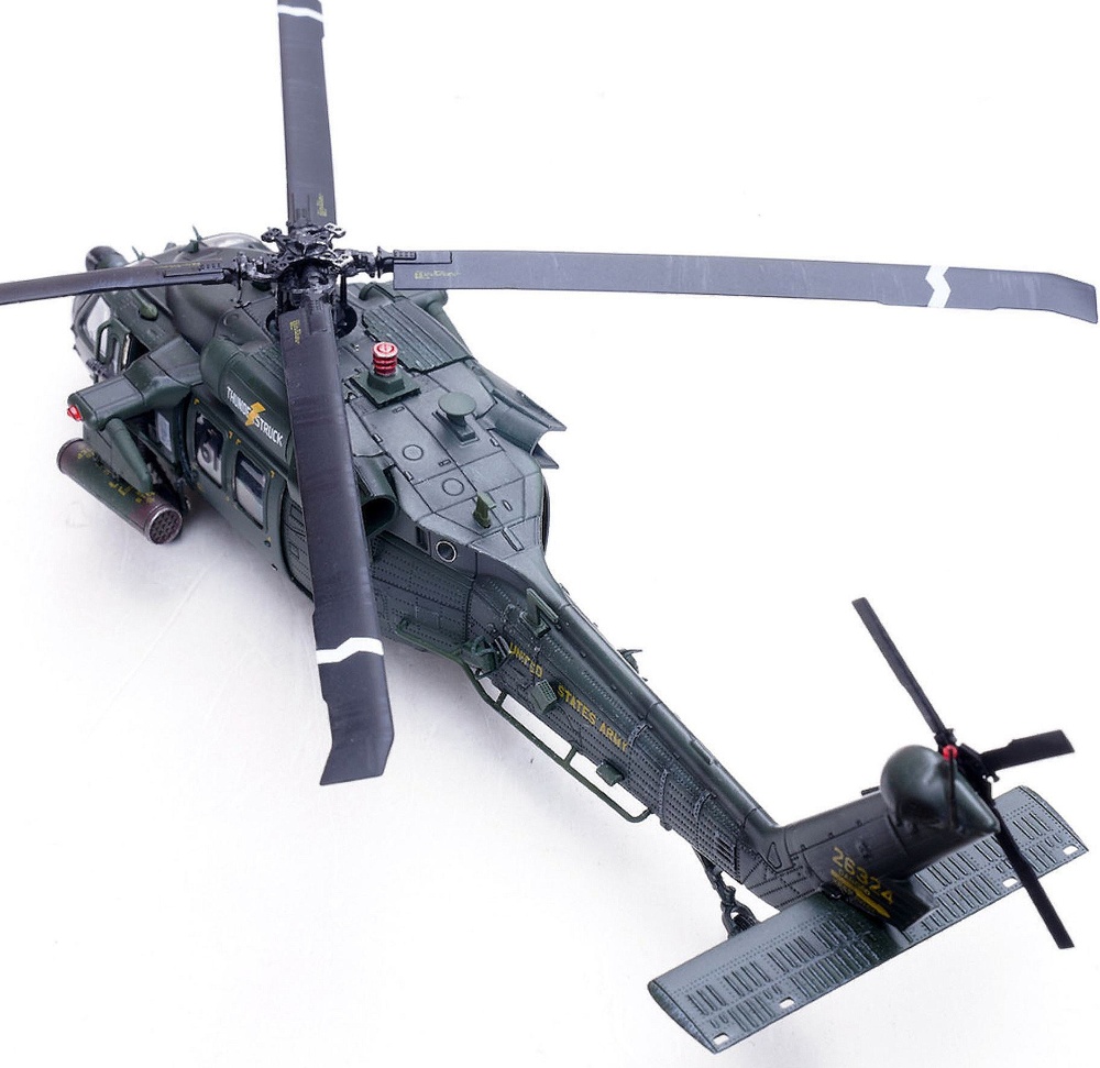 Sikorsky MH-60L Black Hawk 'Thunderstruck', 1:72, Panzerkampf 