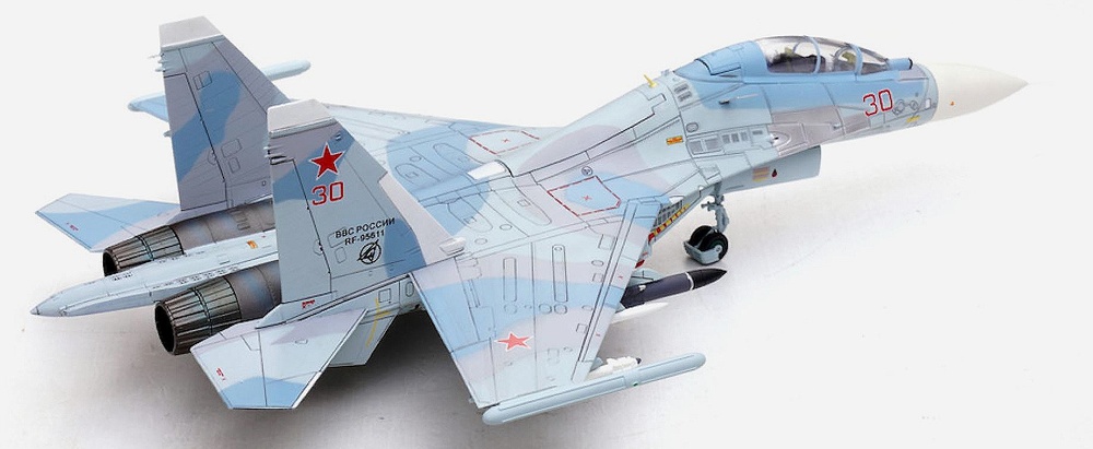 Su-30M2 Russian Air Force RF-95611 30 Red, 1:72, Panzerkampf 