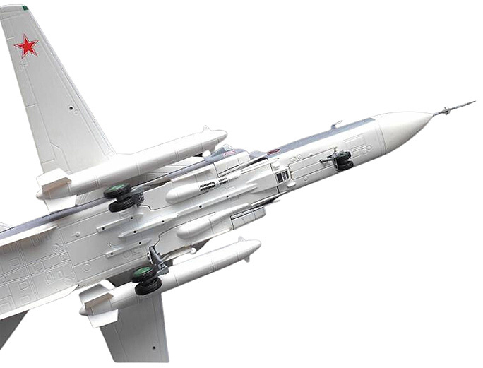 Sukhoi Su-24M Fencer-D, Russian Air Force, Red 41, Russia, 1:72, Calibre Wings 