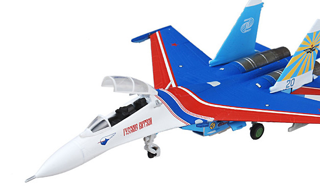 Sukhoi Su-27UB Flanker-C, Russian Knights, Blue 20, Kubinka AB, Rusia, 1991, 1:200, Herpa 