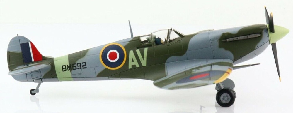 Supermarine Spitfire Mk V RAF Exeter (Czech) Wing, BM592, Alois Vasatko, RAF Exeter, 1942, 1:48, Hobby Master 