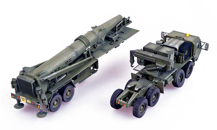 Truck M983 Hemtt tractor with Missile Pershing II, U.S. Army, 1:72, Modelcollect 