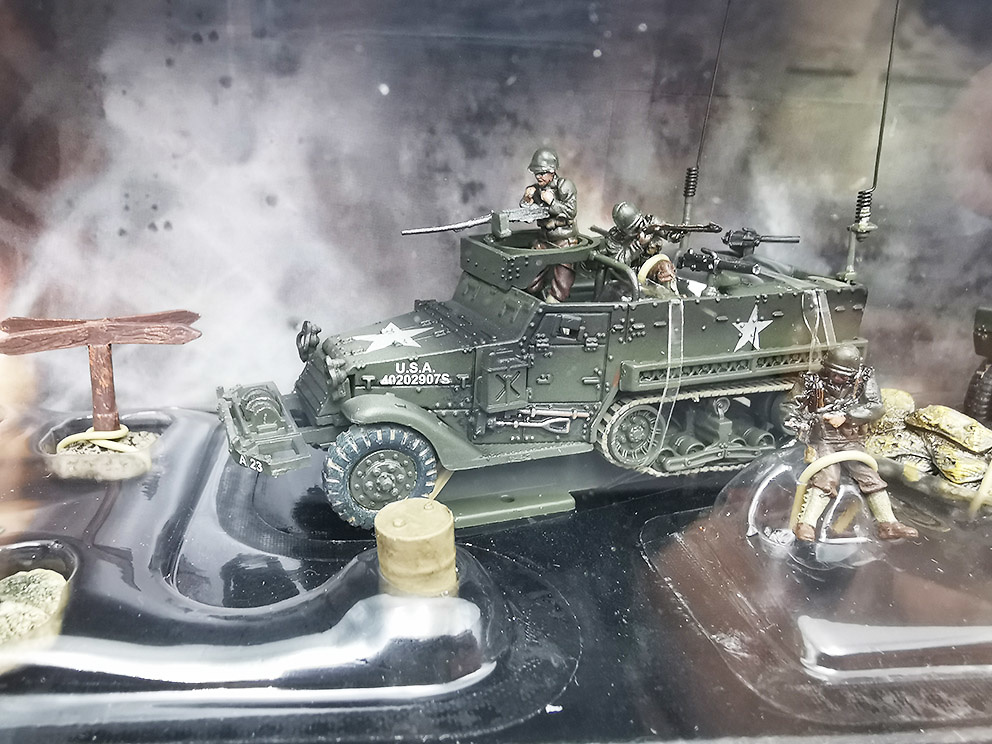 U.S. M3A1 Half Track C/105m.m. Howitzer, 1:72, Forces of Valor 