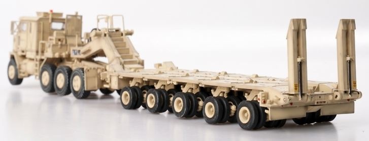 US Oshkosh M1070 Tank Transporter with M1000 Trailer – Desert Camouflage, 1:72, Panzerkampf 