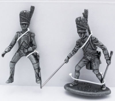 Officer of the Artillery Guard, Gunner Guard on Foot with Rod, 1:24, Atlas Editions