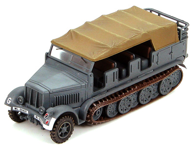 Sd. Kfz. 7 German 8 ton Half-Track Luftwaffe Air-Borne Tank Division, Summer 1941, Eastern Front, 1:72, Hobby Master