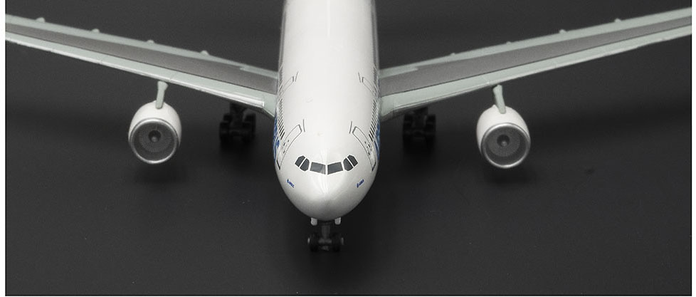 Airbus A330-200, librea del 2011, 1:400, Dragon Wings 