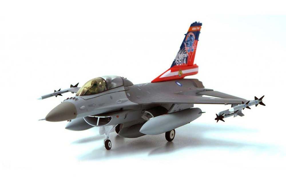 F-16C Fighting Falcon ROCAF, 455th Tactical Fighter Wing, 80 Aniv. Guerra Chino-Japonesa, Base Aérea de Chiayi, 2007, 1:72, JC Wings 