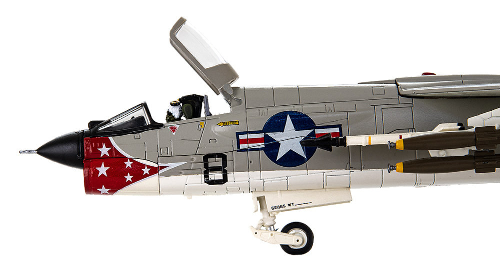 F-8E Crusader U.S. Marine Corps VMF(AW)-235 Death Angels DB8, 1966, 1:72, Century Wings 