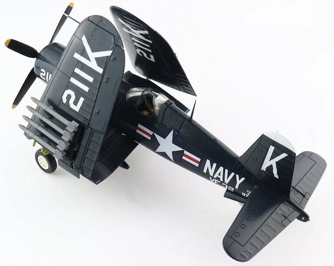 F4U-4 Corsair White 211, 97231/K piloto Ensign Jesse L. Brown, VF-32, USS Leyte, 1950, 1:48, Hobby Master 