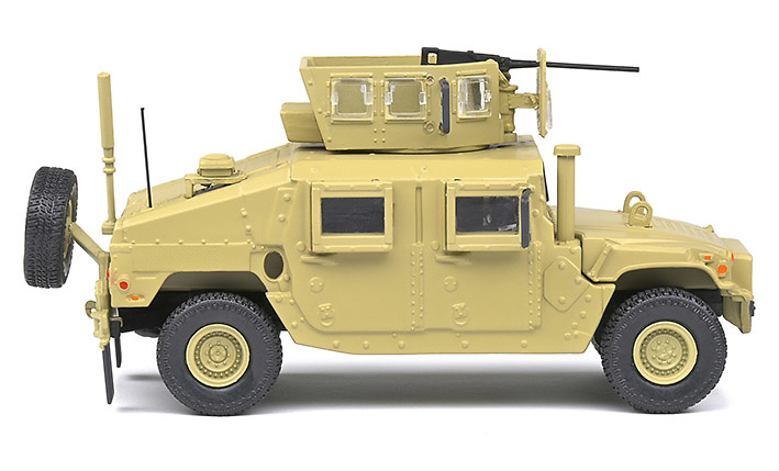 HMMWV Humvee M1115 (color desierto) 1983, 1:48, Solido 