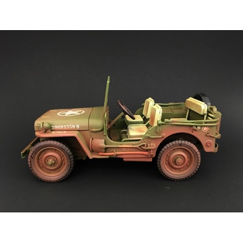 Jeep US Army, verde (con marcas de uso), 2ª Guerra Mundial, 1:18, American Diorama 