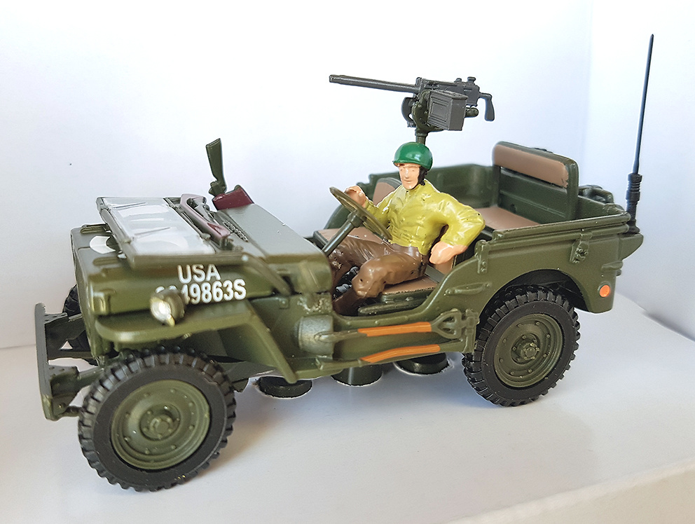 Jeep descapotado con conductor, 1:43, Cararama 