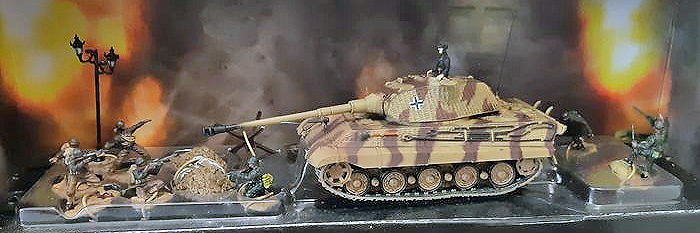 King Tiger con 4 soldados USA + 3 alemanes, Normandia, 1944, 1:72, Forces of Valor 