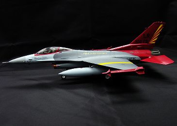 Lockheed Martin F-16 Fighting Falcon, USAF, 302nd FS, Tuskegee Airmen, 1:72, Witty Wings 