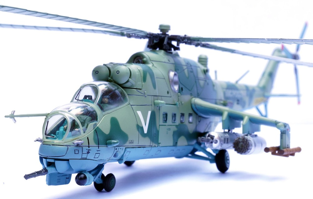 Mil Mi-24V, Fuerza Aérea Rusa, Asalto a Kiev 2022, 1:72, Panzerkampf 