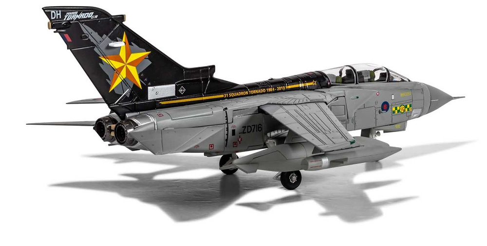 Panavia Tornado GR.4 ZG775, No.IX(B), RAF, Marham, Marzo, 2019, 1:72, Corgi 