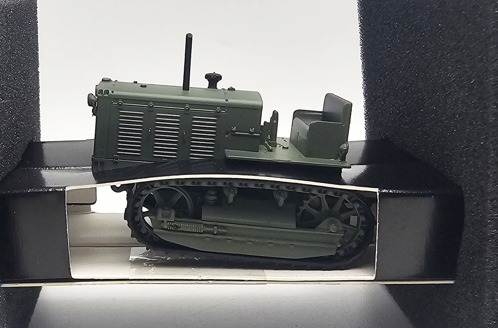 Tractor, S-65, ChTZ Ruso, 1:72, Easy Model 