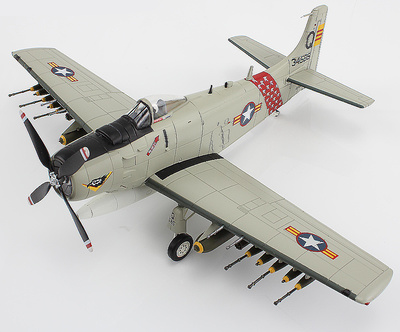 A-1H Skyraider, VNAF 1er Escuadrón de Vuelo, #134585, Vietnam, 1963, 1:72, Hobby Master