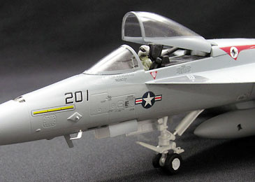 FA-18 Super Hornet VFA-14 Tophatters (Versión de cola gris), 1:72, Witty Wings